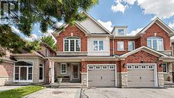48 IDYLLWOOD AVENUE Richmond Hill, ON L4S 2P3
