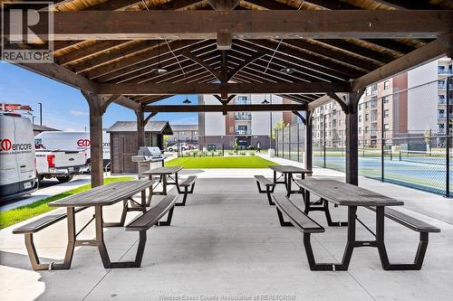 716 Brownstone Unit# 208, Tecumseh, ON - Outdoor