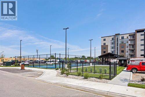 716 Brownstone Unit# 208, Tecumseh, ON - Outdoor