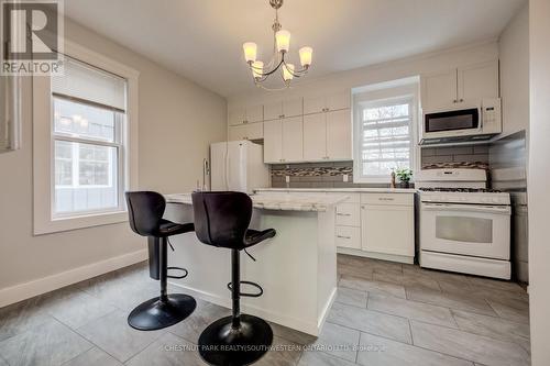 25 John Street, Cambridge, ON - Indoor Photo Showing Kitchen