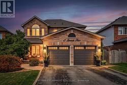 17 FENWICK PLACE  Hamilton, ON L0R 2H5