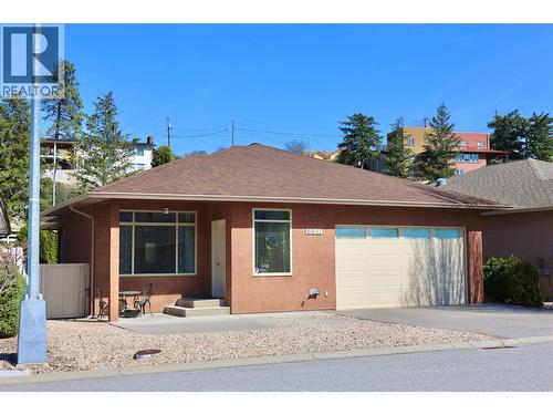 6651 OXBOW Crescent  Oliver, BC V0H 1T4
