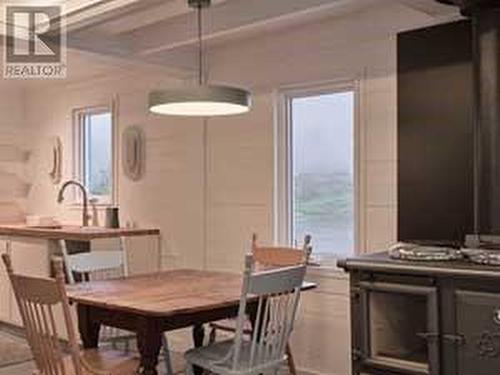 18-20 Burdens Point, Salvage, NL - Indoor Photo Showing Dining Room