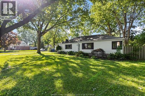 805 Roselawn, Windsor, ON 