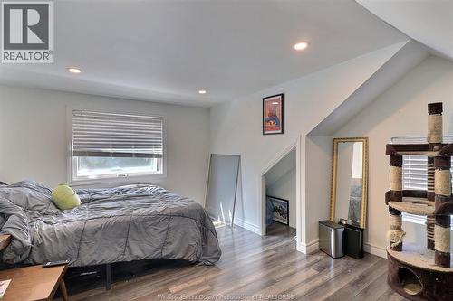 869 Ford, Windsor, ON - Indoor Photo Showing Bedroom