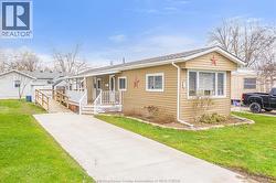 235 DAVID COURT Essex, ON N8M 2B2