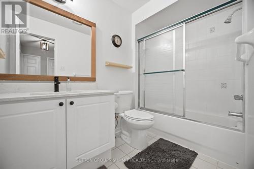 5387 Flatford Road, Mississauga, ON - Indoor Photo Showing Bathroom