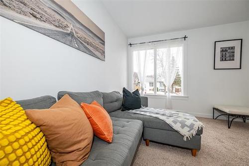 355 Mcmeans Ave, Winnipeg, MB 