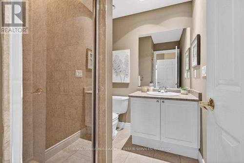 412 - 399 Elizabeth Street, Burlington, ON - Indoor Photo Showing Bathroom