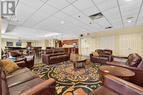 412 - 399 Elizabeth Street, Burlington, ON - Indoor