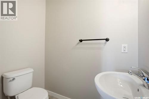 135 Brainerd Crescent, Saskatoon, SK - Indoor Photo Showing Bathroom