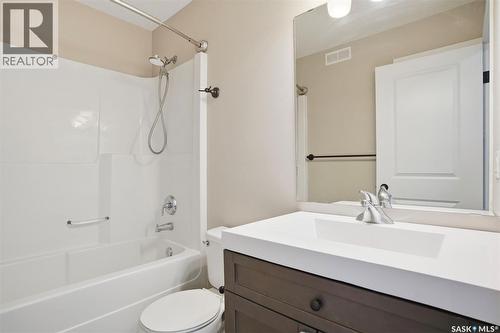 135 Brainerd Crescent, Saskatoon, SK - Indoor Photo Showing Bathroom