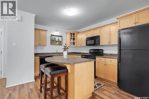 1406 715 Hart Road, Saskatoon, SK - Indoor Photo Showing Kitchen