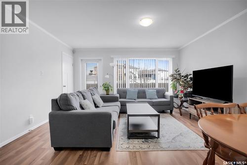 1406 715 Hart Road, Saskatoon, SK - Indoor Photo Showing Living Room
