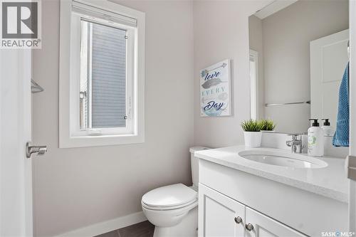 335 Secord Way, Saskatoon, SK - Indoor Photo Showing Bathroom