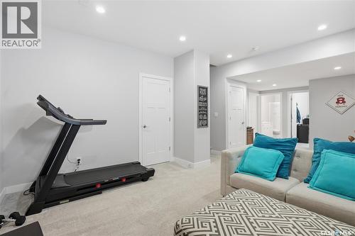335 Secord Way, Saskatoon, SK - Indoor Photo Showing Gym Room