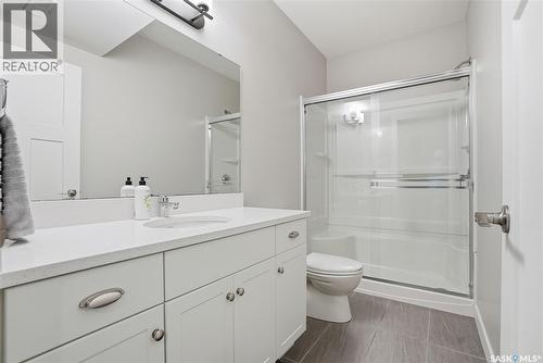 335 Secord Way, Saskatoon, SK - Indoor Photo Showing Bathroom