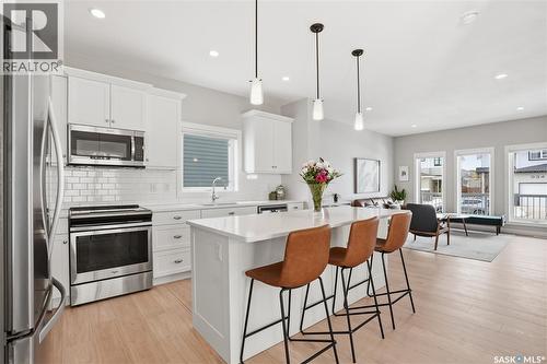 335 Secord Way, Saskatoon, SK - Indoor Photo Showing Kitchen With Stainless Steel Kitchen With Upgraded Kitchen