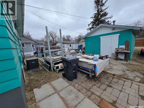 304 7Th Avenue Se, Swift Current, SK - Outdoor
