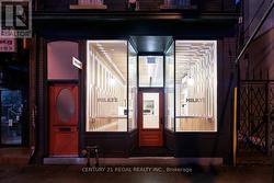 760 DUNDAS ST W STREET N Toronto, ON M6J 1T8