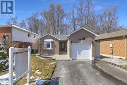 159 SANDRINGHAM DRIVE Clarington (Courtice), ON L1E 2G6