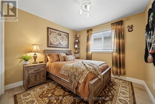 1025 Cherryhaven Drive, London South (South K), ON - Indoor Photo Showing Bedroom