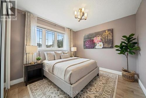 1025 Cherryhaven Drive, London South (South K), ON - Indoor Photo Showing Bedroom