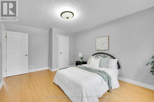 5 Ellisson Way, Ottawa, ON - Indoor Photo Showing Bedroom