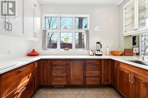 53 Scrivens Street, Ottawa, ON - Indoor Photo Showing Kitchen