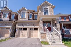 170 FALLHARVEST WAY Whitchurch-Stouffville, ON L4A 5A2