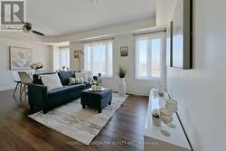 215 - 320 JOHN STREET Markham, ON L3T 0B1