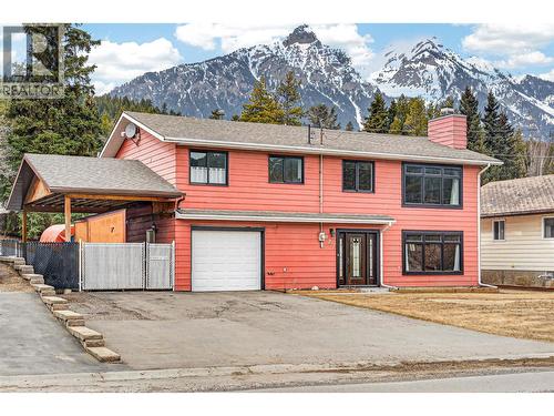 921 Alpine Way  Elkford, BC V0B 1H0