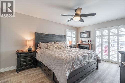 53 Third Road E, Hamilton, ON - Indoor Photo Showing Bedroom