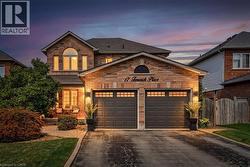 17 FENWICK Place  Waterdown, ON L0R 2H5