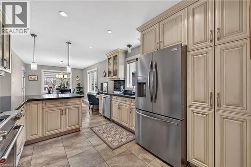 117 Willowdale Crescent, Port Dover, ON - Indoor Photo Showing Kitchen With Upgraded Kitchen