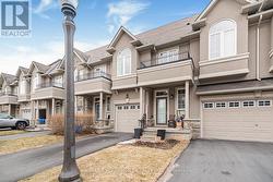 13 - 370 STONEHENGE DRIVE Hamilton, ON L9K 0H9