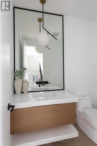 4368 Green Bend Road, London South (South V), ON - Indoor Photo Showing Bathroom