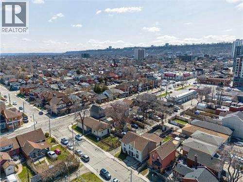 View of urban area - 216 Robert Street, Hamilton, ON - Outdoor With View