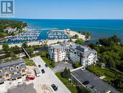 407 - 10 BAY STREET E Blue Mountains, ON N0H 2P0