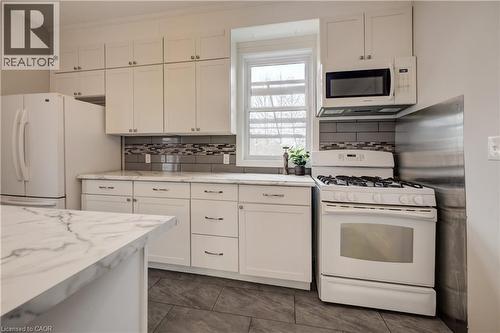25 John Street, Cambridge, ON - Indoor Photo Showing Kitchen