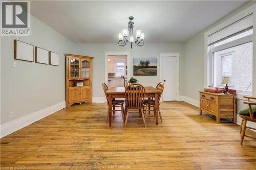 25 John Street, Cambridge, ON - Indoor Photo Showing Dining Room