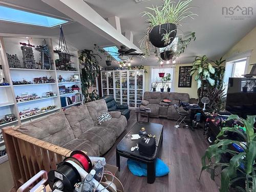 727 Highway 1, Hebron, NS 