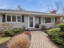 22 Donaldson Avenue  Wedgewood, NS B3M 3B5