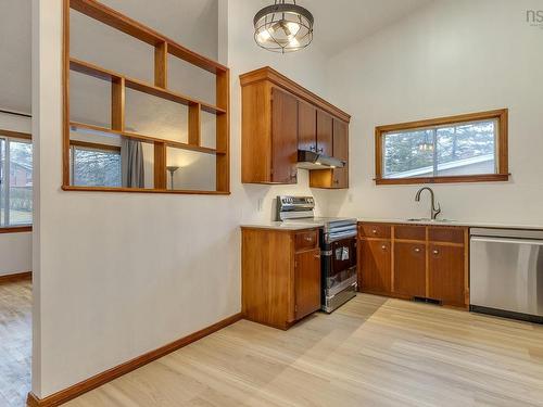7 Palisade Place, Clayton Park, NS 