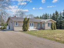 118 Maple Avenue  Charlottetown, PE C1A 6G4