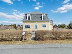 125 The Point Road Blue Rocks, NS B0J 2C0