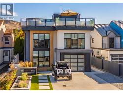 985 Manhattan Drive Kelowna, BC V1Y 1H7