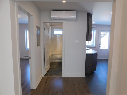 Corridor - 4-1035 Rue De Liège O., Montréal (Villeray/Saint-Michel/Parc-Extension), QC - Indoor Photo Showing Other Room