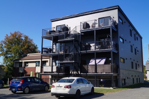 Back of Structure - 101-142 Rue Caroline, Cowansville, QC - Outdoor