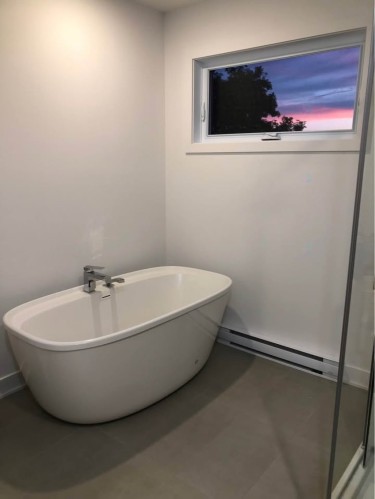 Bathroom - 401-142 Rue Caroline, Cowansville, QC - Indoor Photo Showing Bathroom